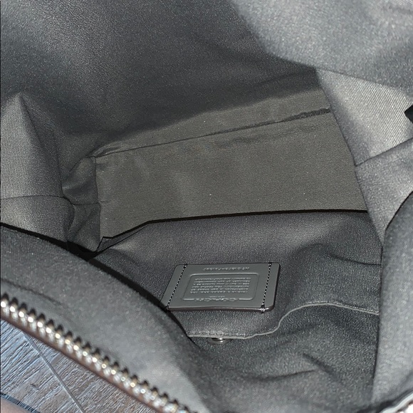 Almost new Coach Hobo style bag - Picture 7 of 11